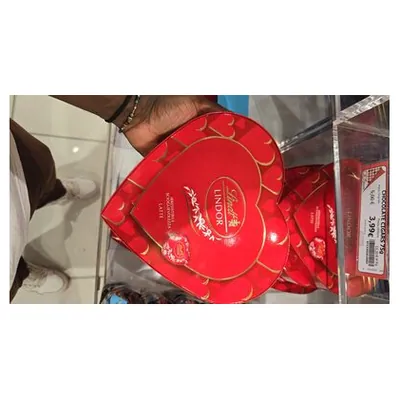 Lindt Lindor heart-shaped box chocolates, 178 g