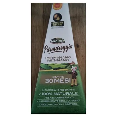 Parmareggio Parmigiano Reggiano 30 months aged cheese, 250 g