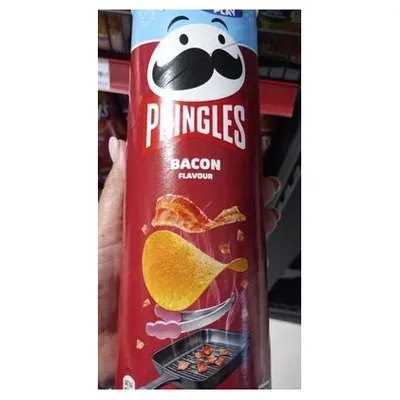 Pringles smokey bacon crisps, 165 g