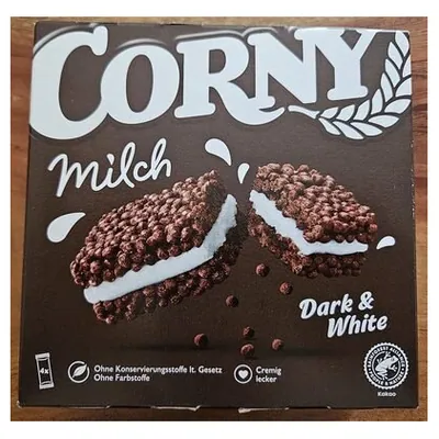 Corny Milch Dark & White cereal bar